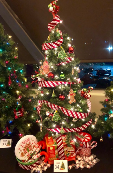 Jennifer Ray's winning tree at BOMA SPS